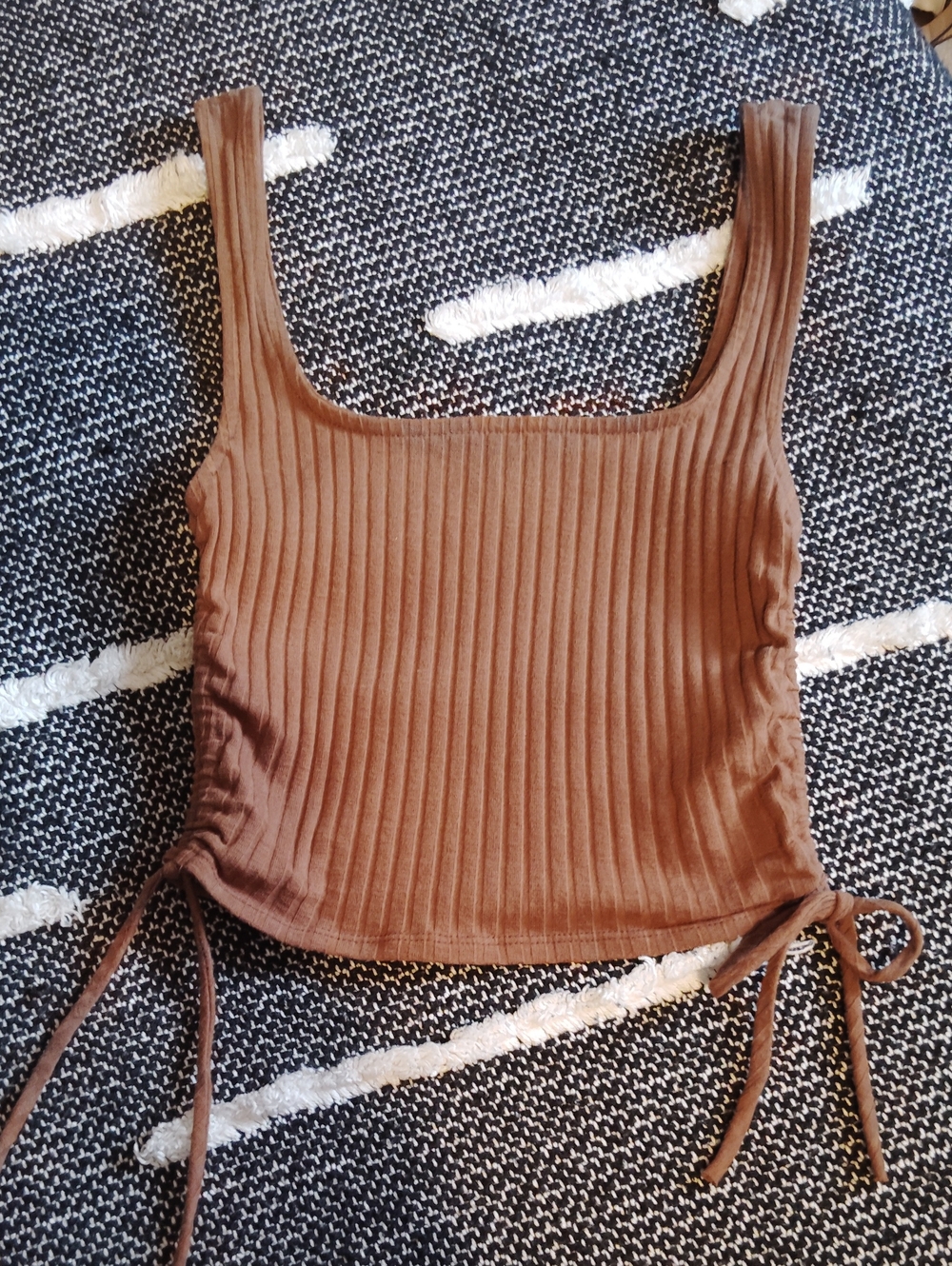 Chocolate Ribbed Square-Neck Cinch Crop Top - Brown M